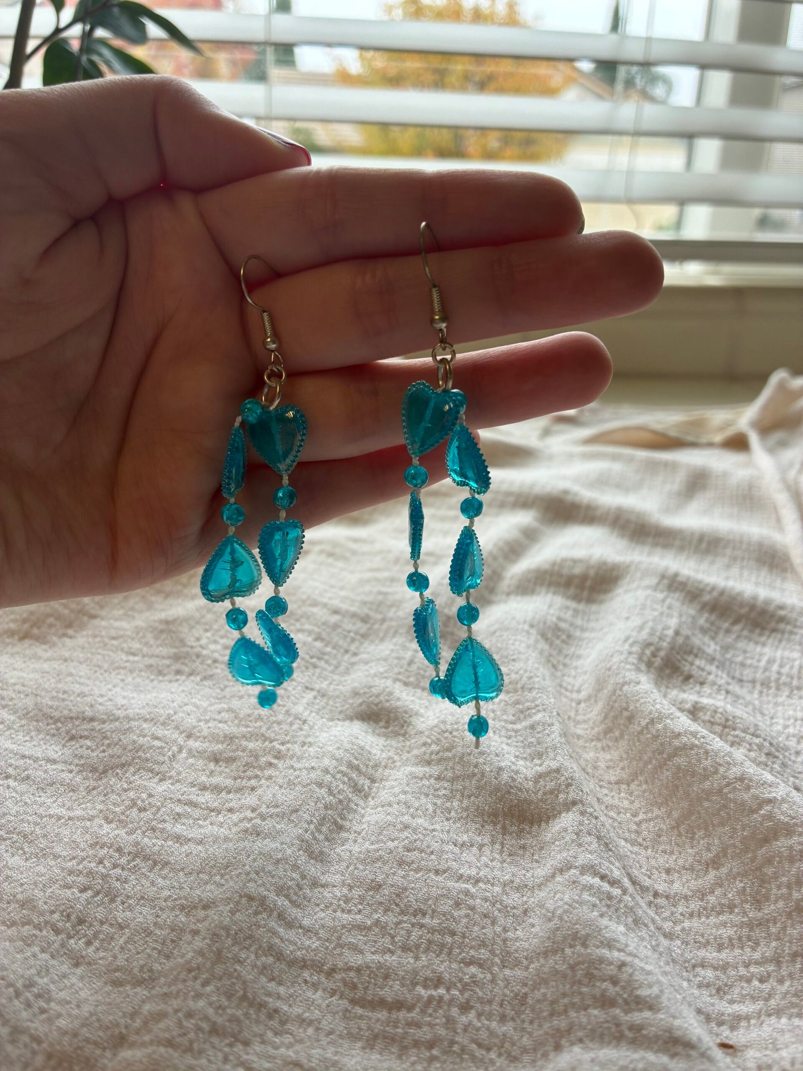 Turquoise Heart Strands